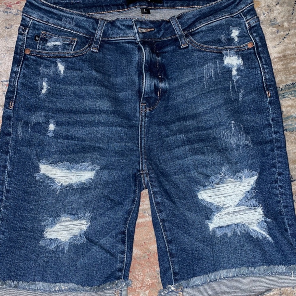 Judy blue Bermuda shorts